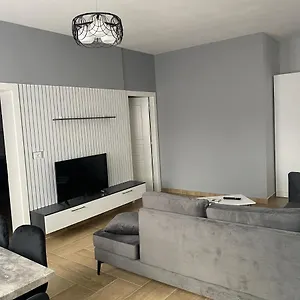 Eagle's Nest Apartament